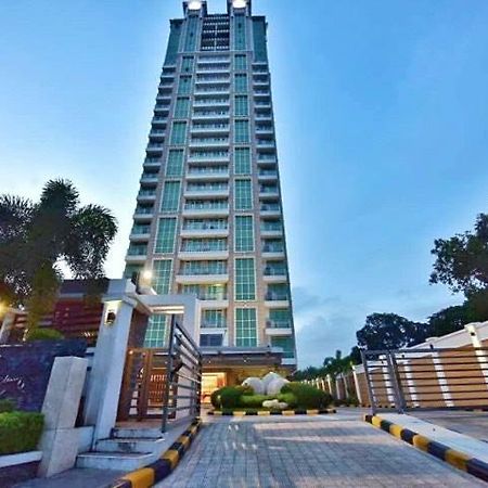 Padgett Place Prime Suites Cebu Esterno foto