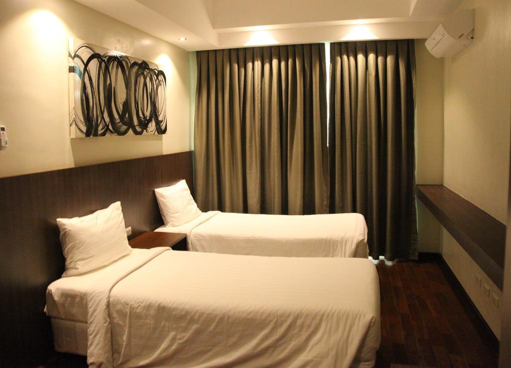 Padgett Place Prime Suites Cebu Esterno foto