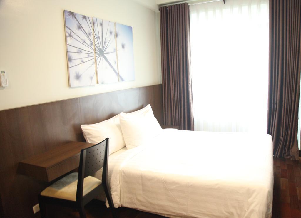 Padgett Place Prime Suites Cebu Esterno foto