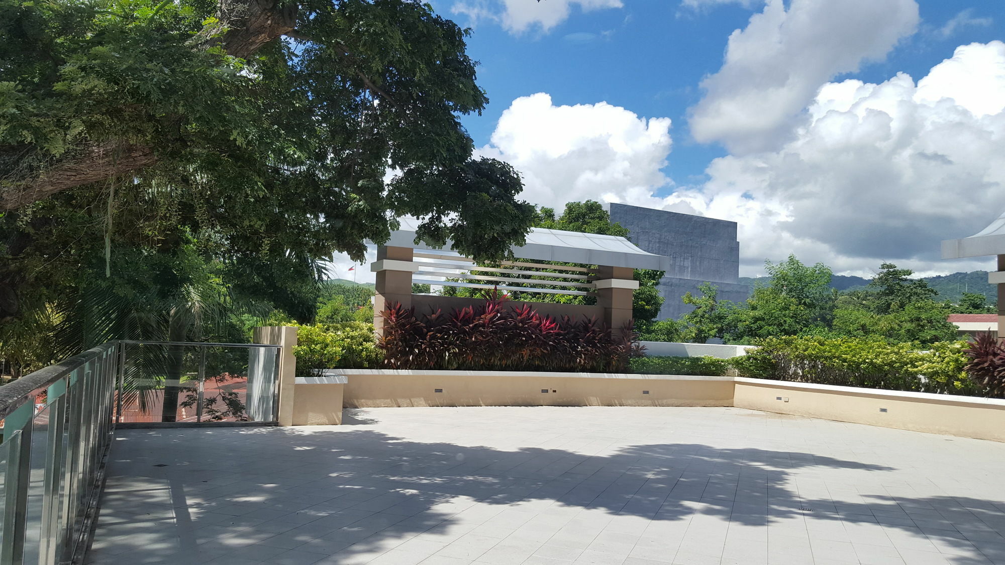 Padgett Place Prime Suites Cebu Esterno foto