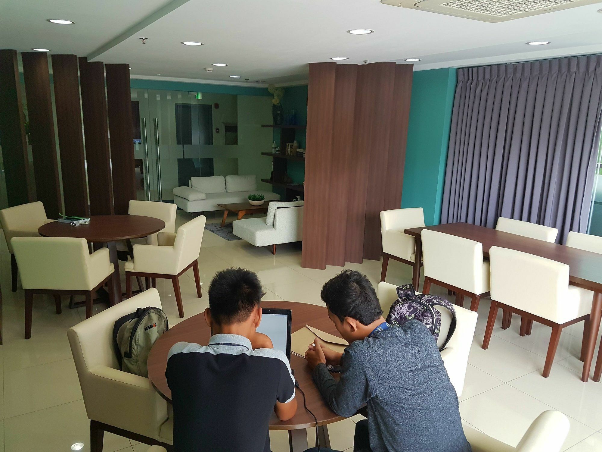 Padgett Place Prime Suites Cebu Esterno foto