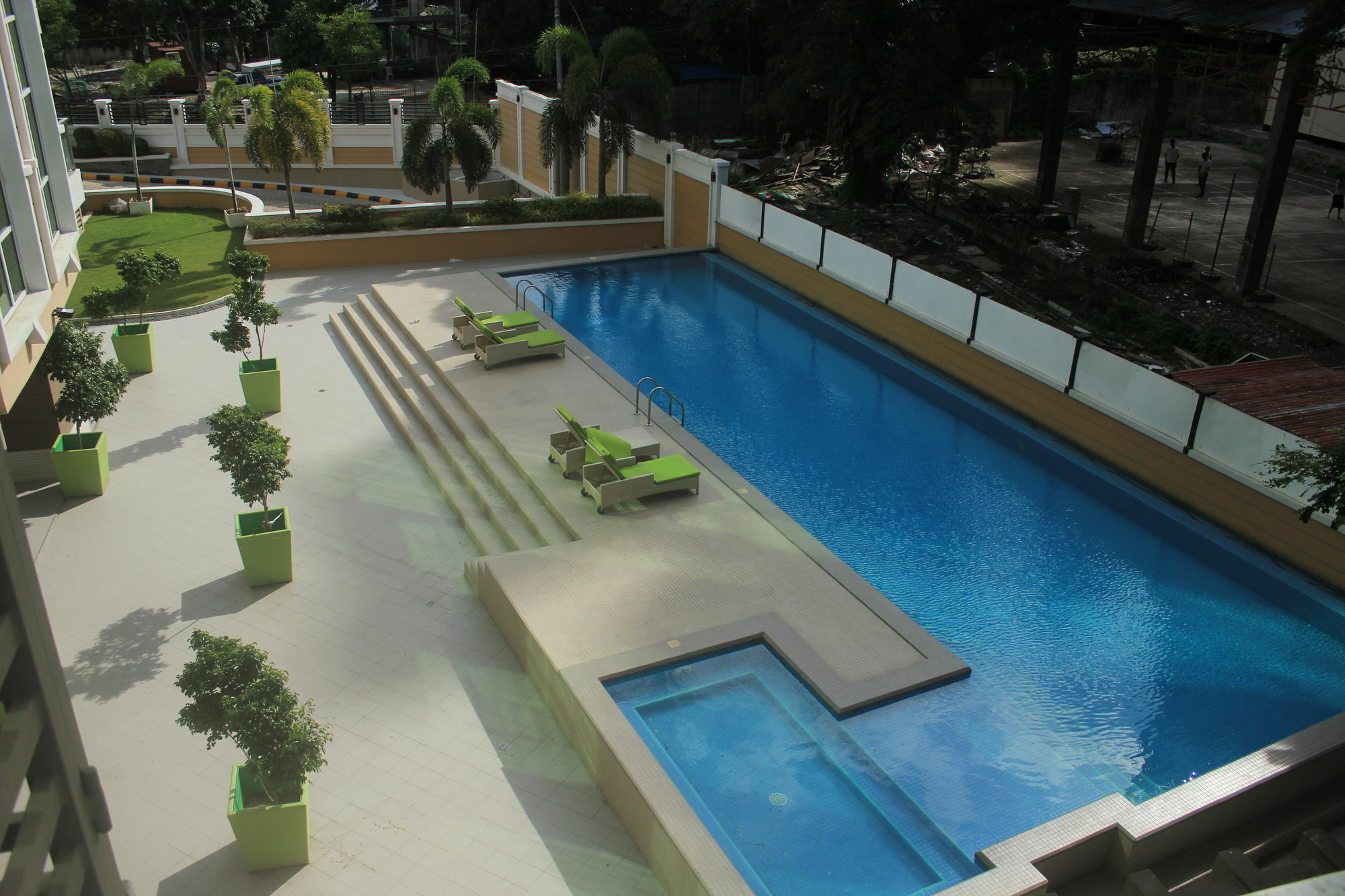 Padgett Place Prime Suites Cebu Esterno foto