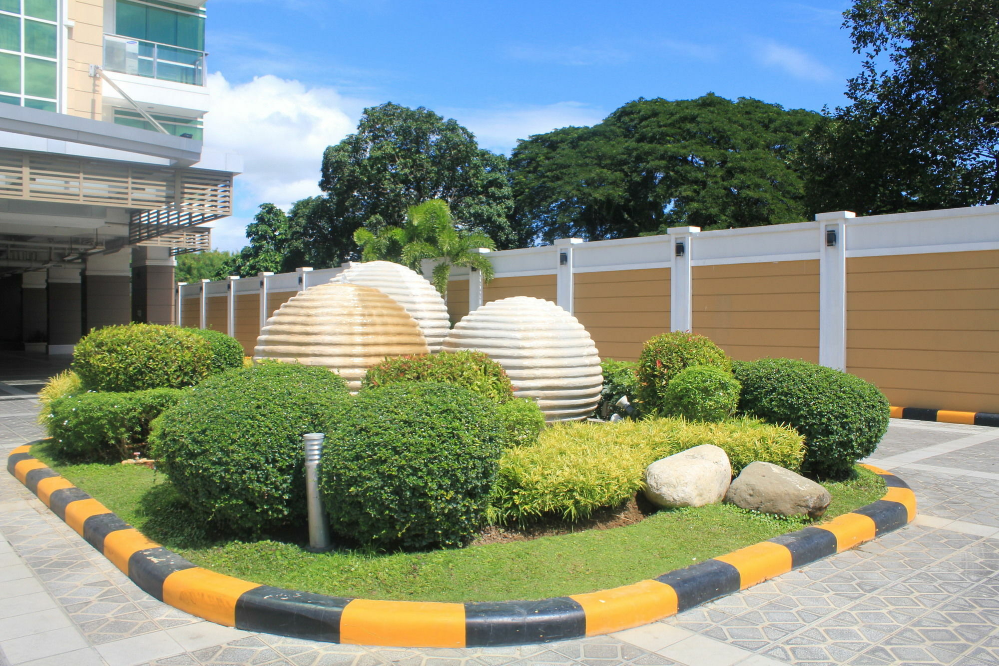 Padgett Place Prime Suites Cebu Esterno foto