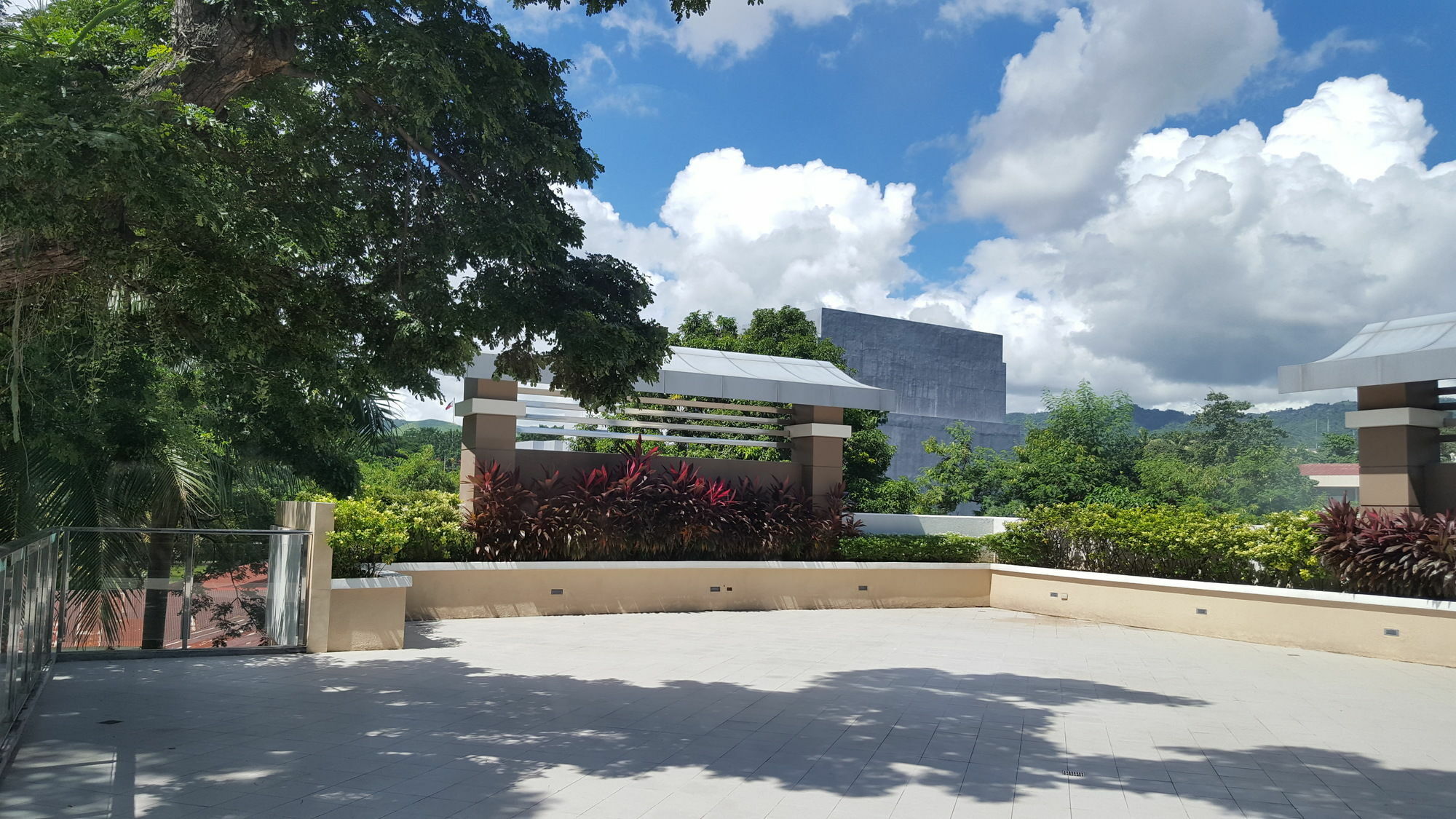 Padgett Place Prime Suites Cebu Esterno foto